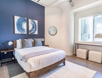 DTLA 2BR | Rooftop Jacuzzi & Sunset Views! 4