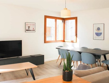 Large apartment with balcony - Stade de France 2