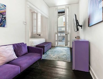 Roami at St Helene Chartres St with Balcony, Pool 4