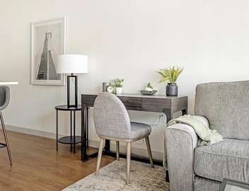 Landing | Chic 1BD, Gym, Yoga Studio 4