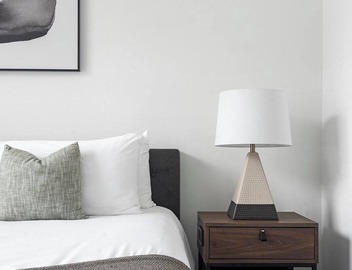 Landing | Stylish 1BD, Gym, Clubhouse 2