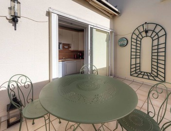 VINCENNES WOODS, ROOFTOP, 3BR 30–60 days ahead? Ask for a private offer LET-VBp 3