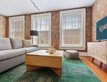 Roami at Factors Row in Bourbon St. | 3BR 5