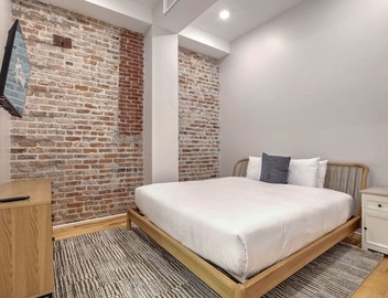 Roami at Churchill | 2 Bedroom w/Balcony 2