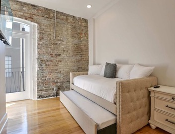 Roami at Churchill | 2 Bedroom Penthouse 4