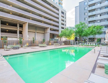 CDT 1BD Apt by ASU | Pool, Gym, Parking, Balcony 3