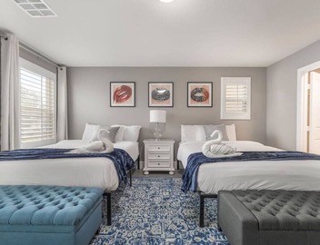 Large Groups! Game Room| BBQ| Spacious| Near Strip 3