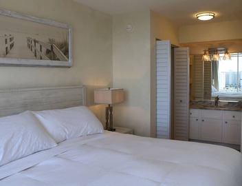 Steps to Beach. Destin #1 Beachfront Resort Lux SPECTACULAR VIEWS Excellent Stay 5