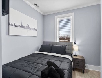 Luxury Penthouse Unit+ Rooftop+ Private Parking+3BD 2
