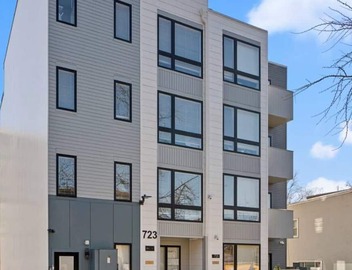 Luxury Penthouse Unit+ Rooftop+ Private Parking+3BD 3