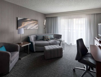 Indulge in Home-Like Comfort! Close to El Segundo Beach, Pets are Allowed 4
