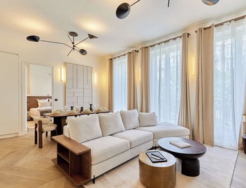 Luxurious AC apartment Beaubourg Le Marais 4