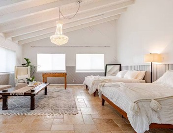 Hillside Hideaway - Private Woodland Hills Canyon Guest Suite with Views 5