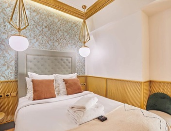 Superb AC- 2BDR apartement Montaigne/Arc de Triomphe 2