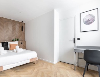 Appartement de Charme au coeur du 18ème 5