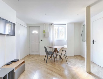 Appartement de Charme au coeur du 18ème 4