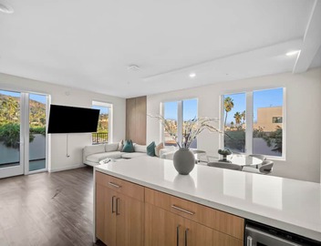 The Jade Hill' Luxurious Penthouse Two floors Hollywood Hills Pool, Gym, Jacuzzi 2
