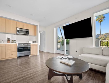 The Jade Hill' Luxurious Penthouse Two floors Hollywood Hills Pool, Gym, Jacuzzi 5