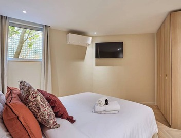 Elegant Apartment St Germain des prés Luxembourg Park 5