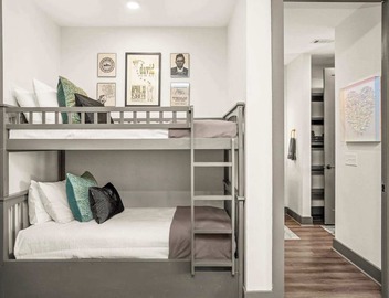 Muse-ic City Luxury - Entire Apt 5 min to Broadway 4