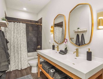 Muse-ic City Luxury - Entire Apt 5 min to Broadway 5