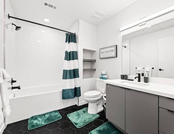 SkyLoft Oasis Stunning DTLA Views & Modern Comfort 5