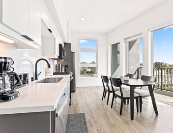 SkyLoft Oasis Stunning DTLA Views & Modern Comfort 4