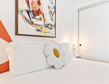 SkyLoft Oasis Stunning DTLA Views & Modern Comfort 3