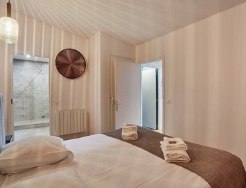 Sublime 3 bedrooms flat center of Paris Montmartre 2
