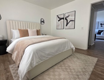 Stylish 2 bedroom + loft with rooftop patio and views near Beverly Hills 2
