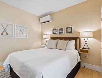 Historical & dog-friendly West End condo with parking - walk to all of Portland 5