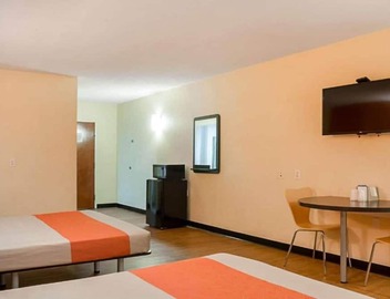2 Beds|ADA|RI Shower|Nsmk 4