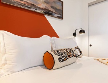 Skyline Luxe, Downtown LA, Epic Rooftop Views, Walk to Dodger Stadium 5