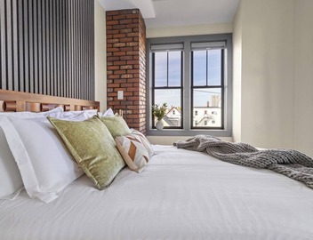 Boston Style 2BR2BTH/Near Boston + New Build 3