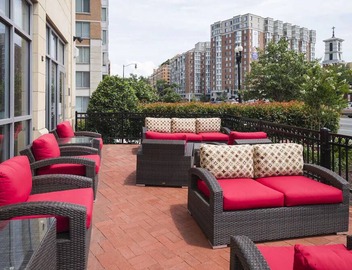 2 Queen Beds DC Downtown Close to White House & Smithsonian Museums Access 4