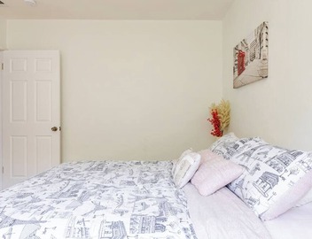 Charming 3BR/2BA house with FREE Parking/WiFi in Heart of Culver City & Sony 4