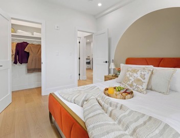 Boston Charm 2BR2BTH/8 Minutes to Boston 4