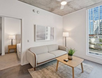 Downtown Phoenix Stay Near Convention Center, ASU & Top City Attractions 2