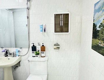 5 min to Subway/Airport BusPrivateRoom 20 min to Hongdae MyeongdongNearHan River 4