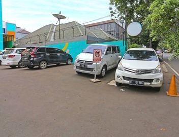 Luxury Twin Stay with Free WiFi and Parking 4
