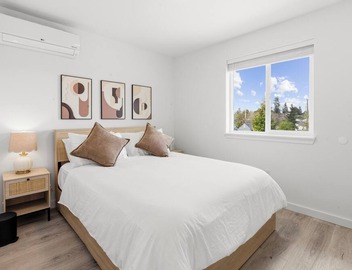 Brand New 3BR Home with King Bed, AC – Near Airport 3