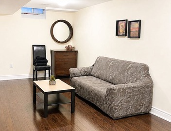 Spacious Affordable Private Suite| Ensuite Bath | Free Parking | Pearson Airport 4