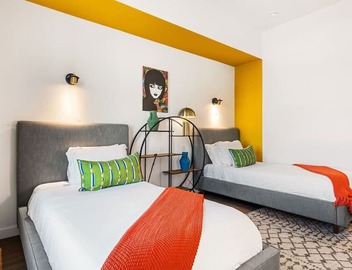 Stylish Art District Retreat | Walk to little Tokyo 4