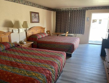 2 Queen Bed | Smoking 4