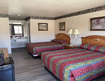 2 Queen Bed | Smoking 3
