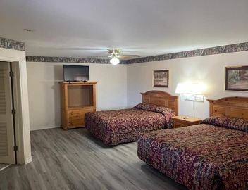2 Queen Beds Non-Smoking 4