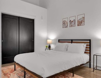 Warm, Cozy 2BD | Pool | Gym | Central! 2