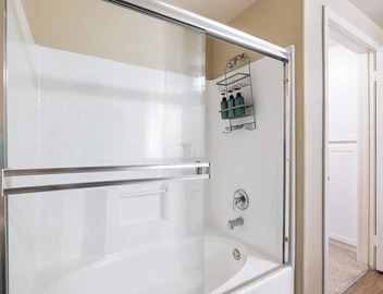 Zircon Zen - Quiet retreat 2BR Pool, Jacuzzi Marina 5