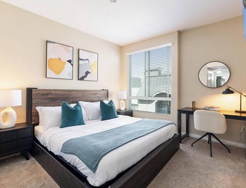 Zircon Zen - Quiet retreat 2BR Pool, Jacuzzi Marina 4