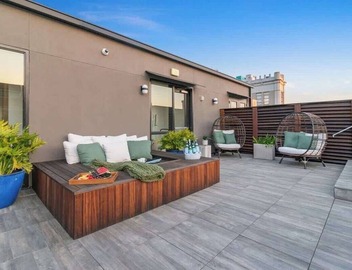 Luxury 2 Bedroom Downtown Suite 5